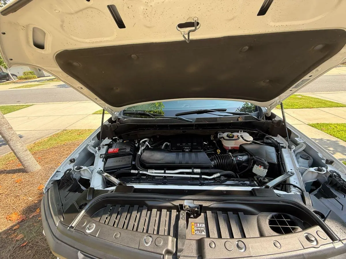 The same engine bay after Xavier's detail